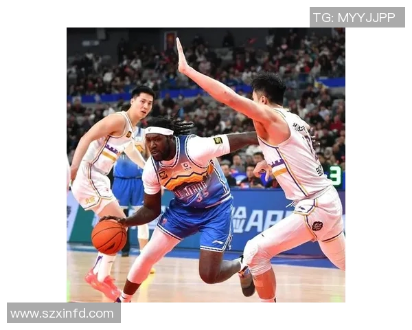 CBA精彩对决辽宁队与新疆队比赛录像回顾与精彩瞬间分析