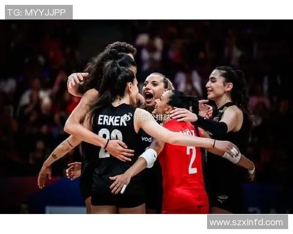 女排世界联赛巅峰对决意大利与塞尔维亚的精彩较量与赛后分析 女排世界联赛巅峰对决意大利与塞尔维亚的精彩较量与赛后分析